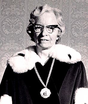 Nan Carmichael (1911 - 2002)