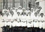 DinnerLadies.jpg (50735 bytes)